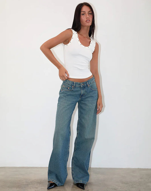 Camiseta Ajustada Picante para Mujer con Tirantes Finos - Image 15