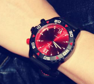 Reloj de Pulsera Azul y Rojo Deportivo - Image 2