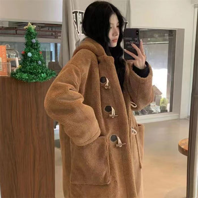 Abrigo de Lana de Cordero con Botones de Cuerno para Mujer - Image 17