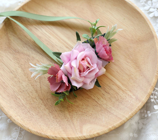 Empaque de Regalo con Decoración Floral y Rosas Simuladas - Image 11
