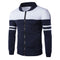 Chaqueta para Hombre con Diseño de Costuras Decorativas en Cinta