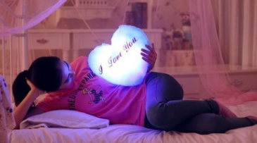Almohada Musical Luminosa con Peluche Interactivo - Image 10