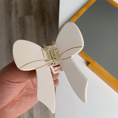 Broche Mariposa de Ácido Acético - Elegancia Brillante y Duradera - Image 10