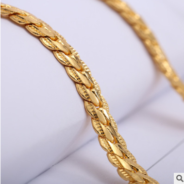 Cadena para Hombre Estilo Serpiente en Tono Dorado - Image 11