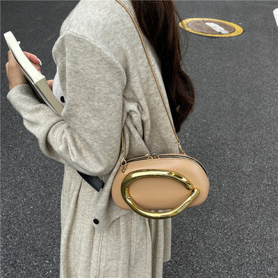 Bolsa Pequeña Vintage con Cadena de Metal y Mochila Crossbody - Image 11