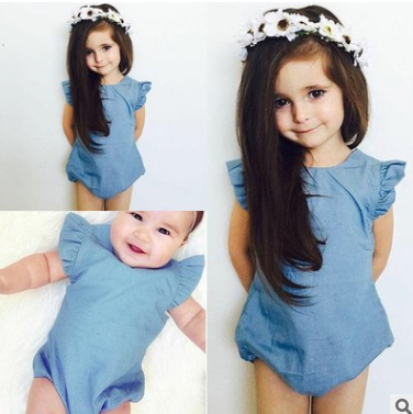 Pelele de Bebé con Mangas Volantes en Denim - Image 4