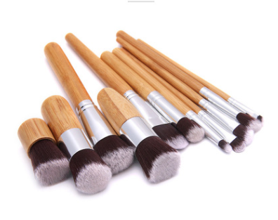 Set de 11 Brochas de Maquillaje con Mangos de Bambú y Bolsa de Lino - Image 14