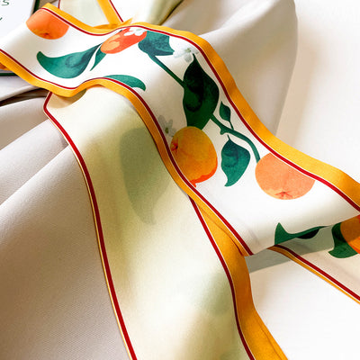 Pañuelo de Seda Estampado con Frutas - Diseño Largo y Elegante para Mujer - Image 6
