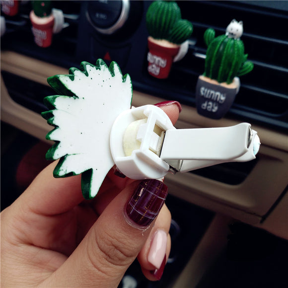 Ambientador de Auto con Clip para Ventilación - Diseño Decorativo de Plantas