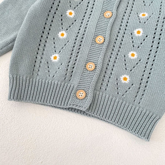 Conjunto de Abrigo Calado y Falda Tejida para Bebé - Image 25