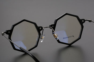 Gafas Retro Ultraligeras de Titanio Puro con Lentes para Miopía - Image 15
