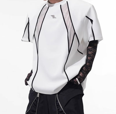 Remera Negra con Costuras Huecas y Acolchado en Hombros - Image 2
