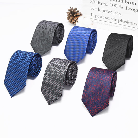 Corbata Elegante de Poliéster y Seda con Diseño de Flecha