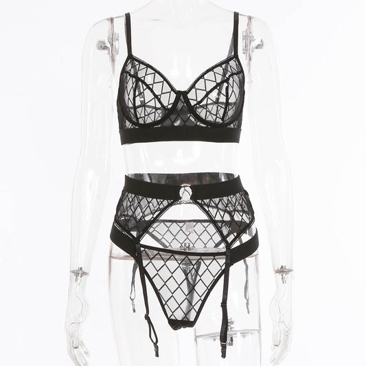 Conjunto de Lencería Sensual en Malla de Tres Piezas - Image 2