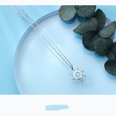 Collar Plata S925 Mujer Diseño Sol Hueco Rayo Corto Escote - Image 3
