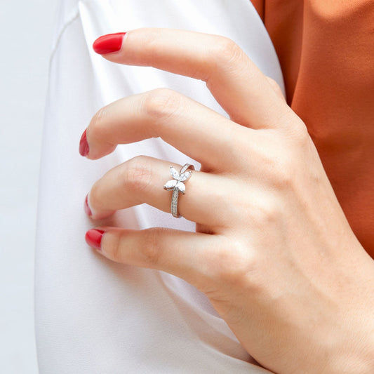 Anillo de Plata Esterlina 925 Gardenia con Circonita Ojo de Caballo para Mujer