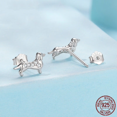 Aretes Miniatura de Perro Salchicha en Plata 925