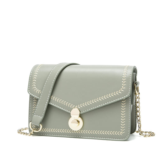 Bolso Mensajero de Cadena Dorada para Mujer - Versátil y Moderno - Image 4