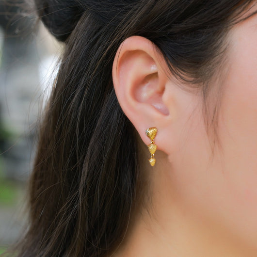 Aretes de Plata S925 Tejida a Mano con Borla Etérea y Delicada