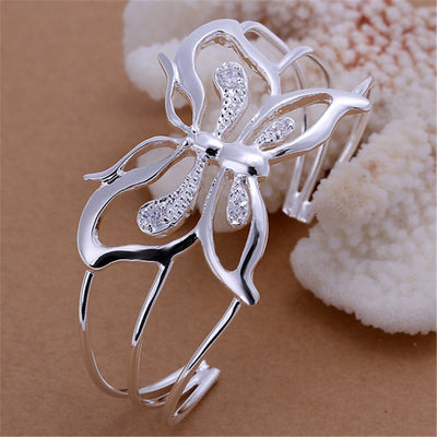 Pulsera de Cristal Zirconia con Mariposa Elegante - Image 12