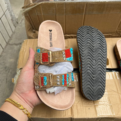 Sandalias Étnicas Doradas con Detalles Brillantes para Mujer - Image 6