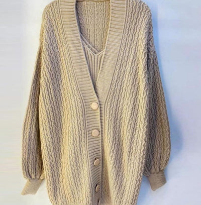 Conjunto Elegante: Blazer Monopecho y Vestido Suéter Camisola - Image 4