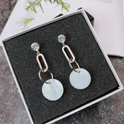 Aretes Coreanos Asimétricos con Flor de Perla y Moño - Image 49