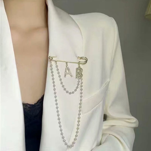 Broche de Perlas con Borlas y Cadena - Accesorio de Moda Retro Personalizado