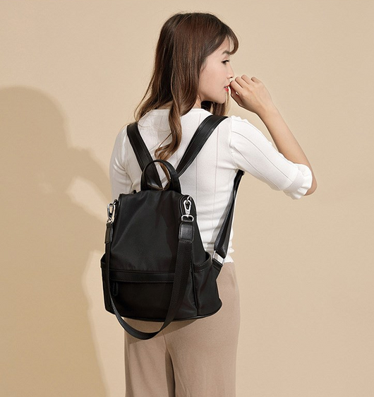 Mochila Antirrobo para Mujer con Seguridad Inteligente - Image 5