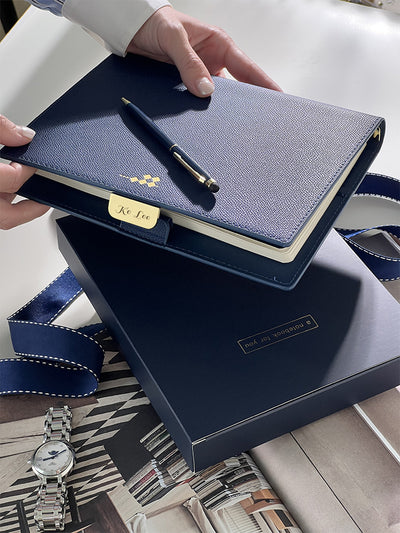Estuche de Regalo con Bolígrafo y Cuaderno de Hojas Sueltas - Image 2