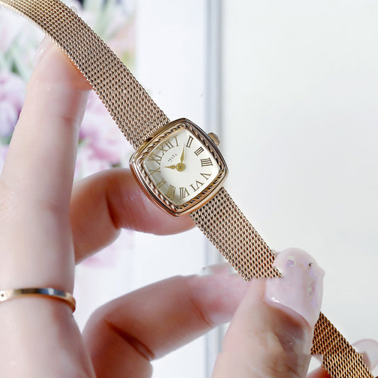 Reloj de Pulsera Cuadrado Tallado