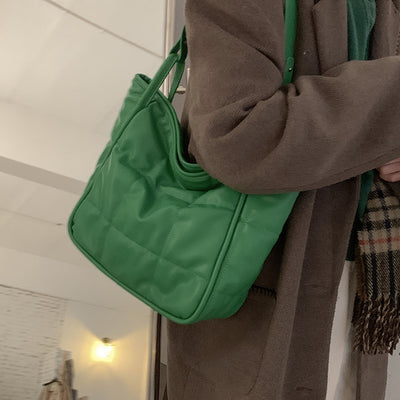 Bolso Tote Verde para Mujer - Diseño Minimalista de Gran Capacidad - Image 5