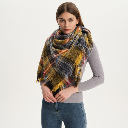 Chal Triangular Escocés para Otoño e Invierno - Amplio y Versátil