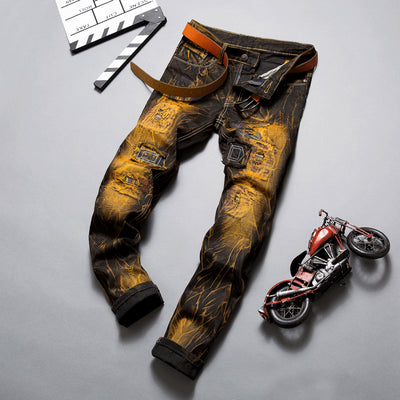 Jeans Rotos Vintage con Detalles de Locomotora Retro - Image 4