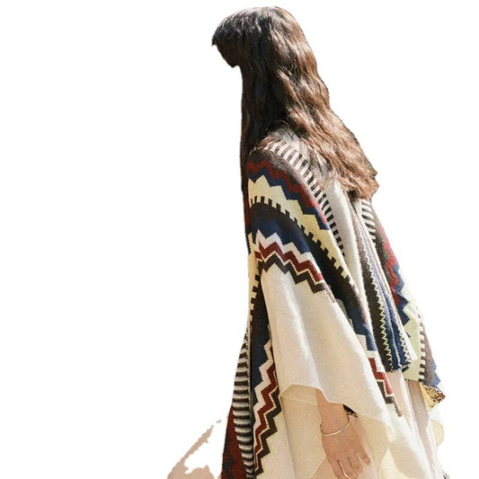 Capa Boho con Borlas - Bufanda Tejida Cálida y Elegante - Image 2