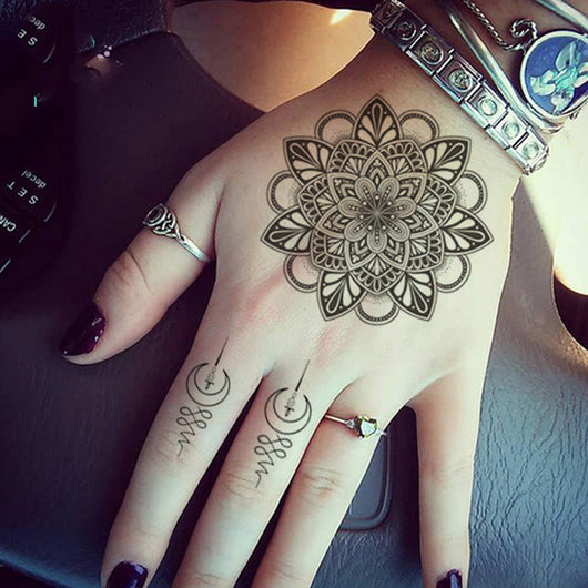 Tatuaje Temporal Mandala Sexy con Plumas - Resistente al Agua - Image 6