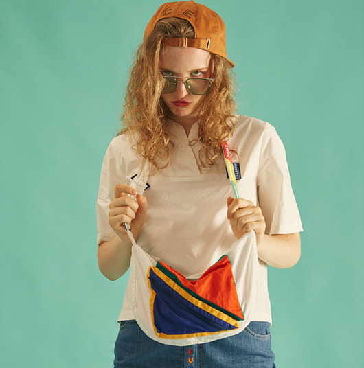 Bolso de Lona Blanco con Asa al Hombro - Diseño Minimalista y Versátil - Image 2