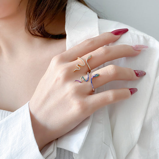 Anillo de Plata Esterlina con Diamantes Fancy Diseño Serpiente - Image 5