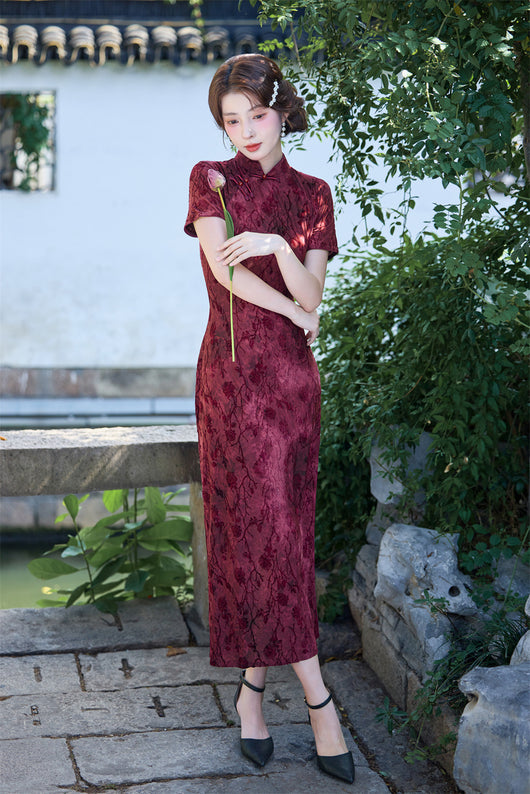 Vestido Cheongsam Retro Rojo con Flores Terciopeladas - Manga Corta Midi Clásico - Image 10