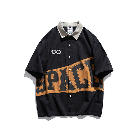 Playera de Manga Corta con Letras Grandes en Contraste - Image 2