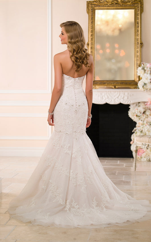 Vestido de Novia Corte Sirena con Encaje y Escote Tubo - Image 13