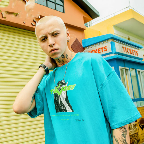 Playera Suelta Estampado Luto Manga Corta