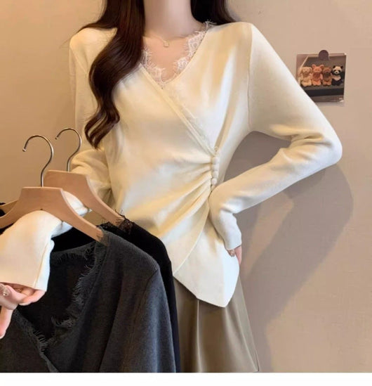 Blusa Manga Larga con Encaje Irregular y Escote en V - Image 28