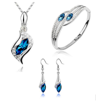 Conjunto de Joyería de Cristal Austriaco Angel Elf - Aretes, Collar y Pulsera - Image 5