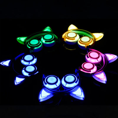 Audífonos Inalámbricos con Orejas de Gato Luminosas y Diseño Plegable - Image 4