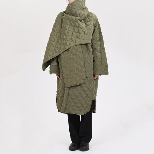 Abrigo Acolchado Largo de Algodón con Cuello Rombo Elegante