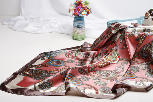 Pañuelo de Seda Artificial Estampado Tamaño Pequeño - Image 34