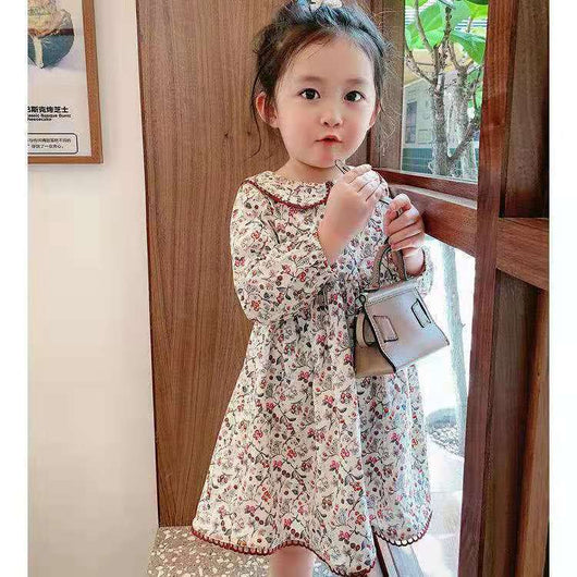 Vestido Princesa Infantil con Cuello Muñeca y Detalles de Encaje - Image 7