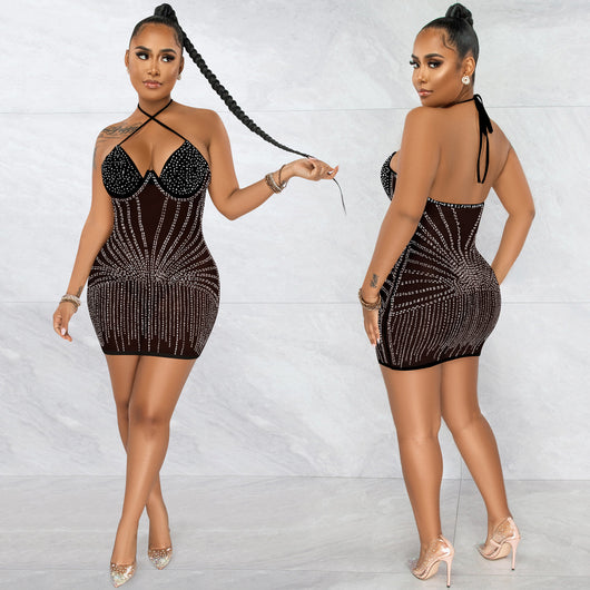 Vestido Mesh Transparente con Peto de Strass y Falda Envolvente - Image 12