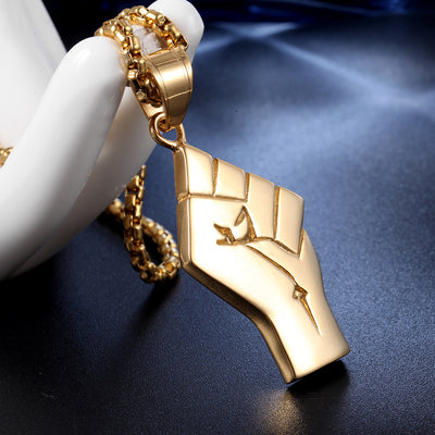 Collar Colgante Puño de Oro en Acero Titanio para Hombre - Image 14
